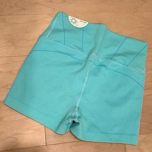 Aerie Offline Hi-Rise Seamless Super Shortie size Medium
